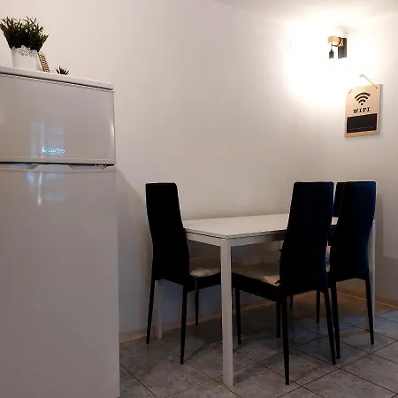 Obala 아파트 시베니크